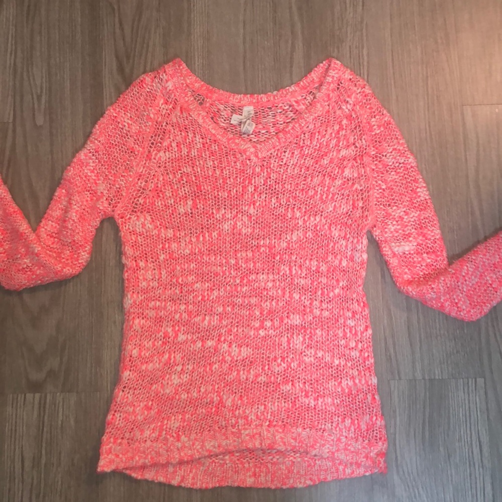 Aero pink and white lightweight knit sweater